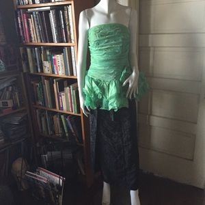 Nicole Studio green ruffles